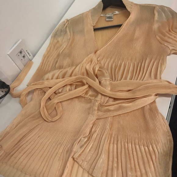 Diane Von Furstenberg Peach Wrap Top - Picture 3 of 8